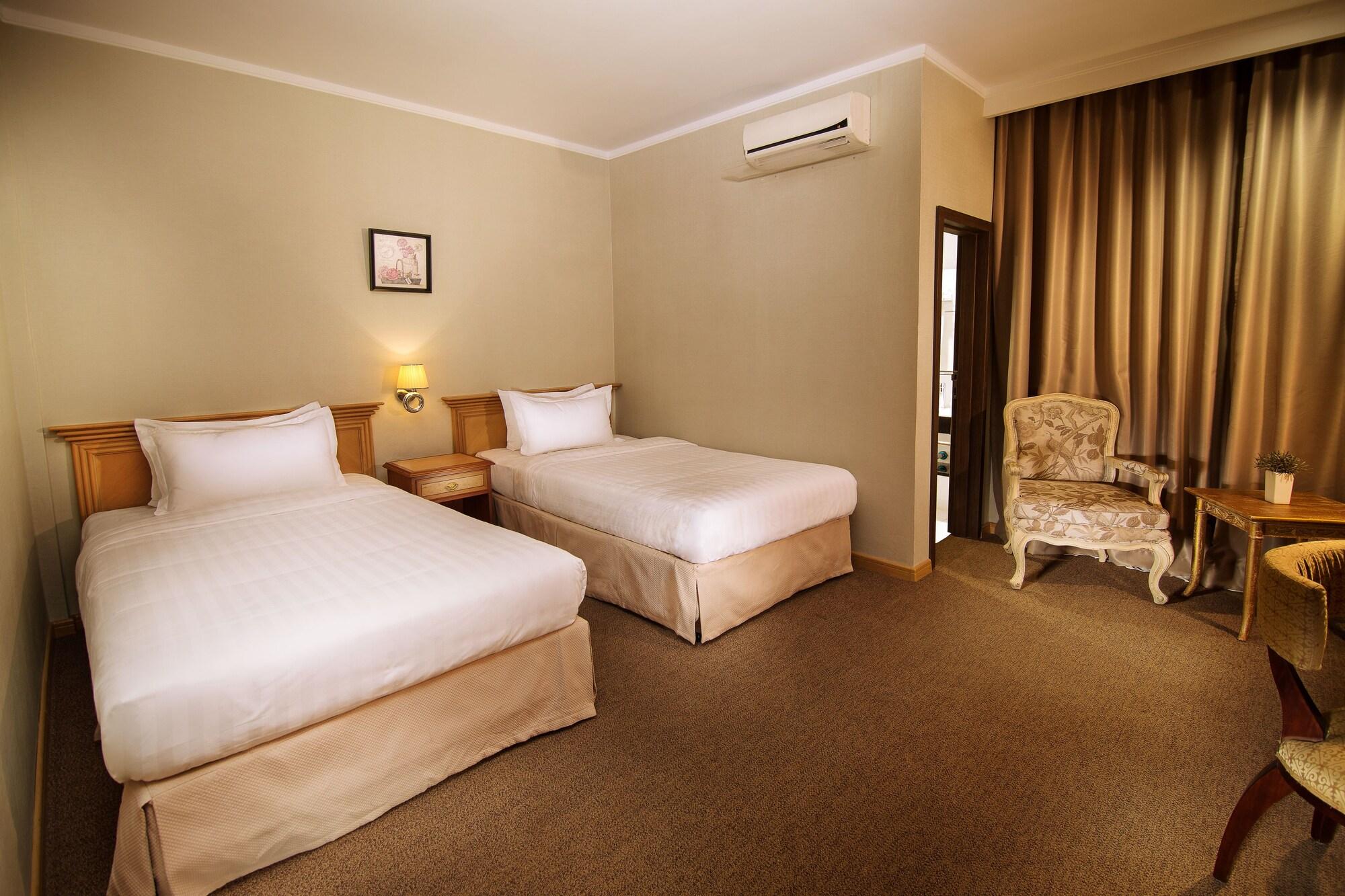 Menumbing Heritage Hotel Pangkal Pinang Exterior foto
